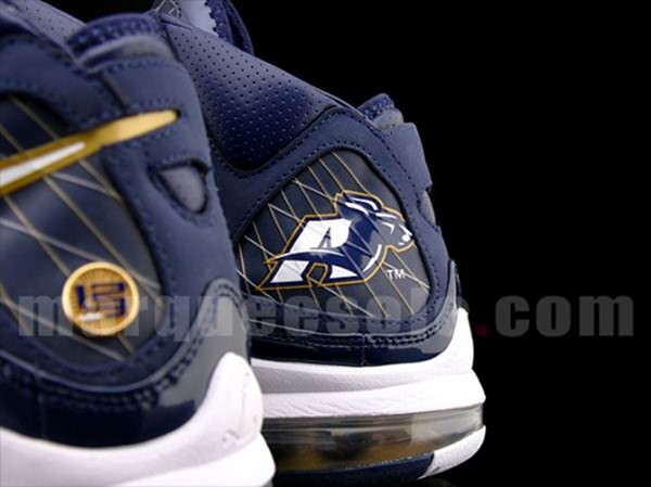 Nike Air Max LeBron VII - University of Akron