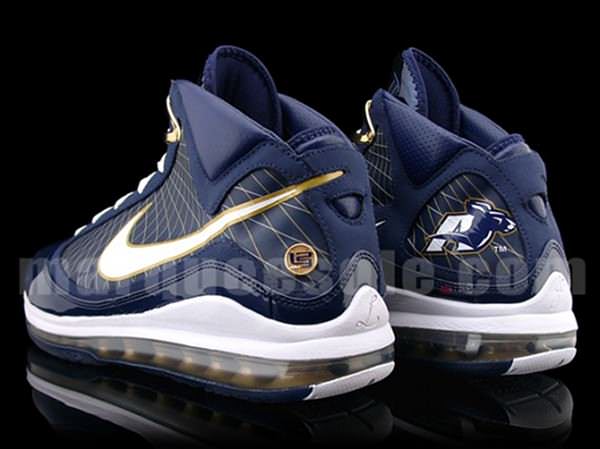 Nike Air Max LeBron VII - University of Akron