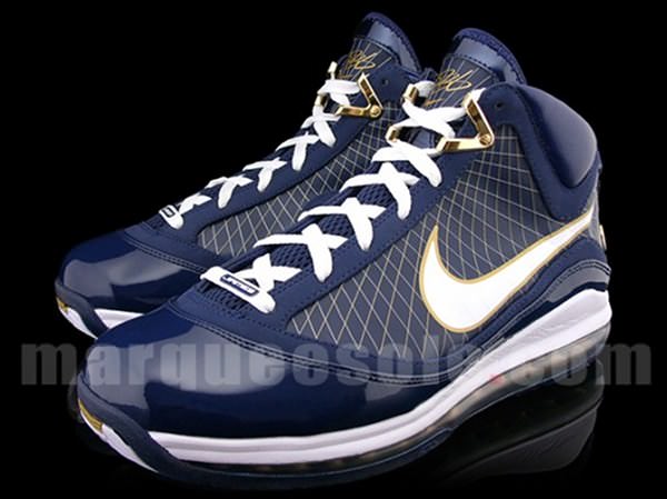 Nike Air Max LeBron VII - University of Akron