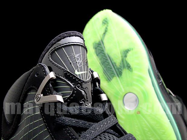 Nike Air Max LeBron VII "Dunkman" Detailed Images