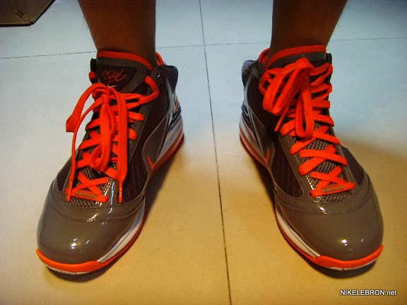 Nike Air Max LeBron VII Grey/Orange Detailed Photos