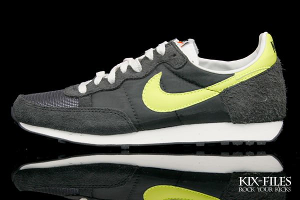 Nike Challenger Anthracite/Volt