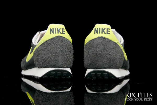 Nike Challenger Anthracite/Volt