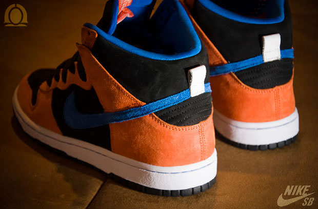 Nike SB Dunk High Supreme Deep Orange/Blue Sapphire-Black