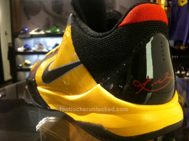 Nike Zoom Kobe V "Bruce Lee"