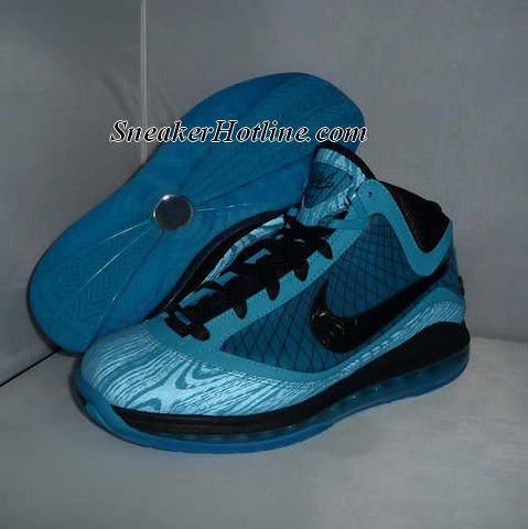 Nike Air Max LeBron VII "All-Star"