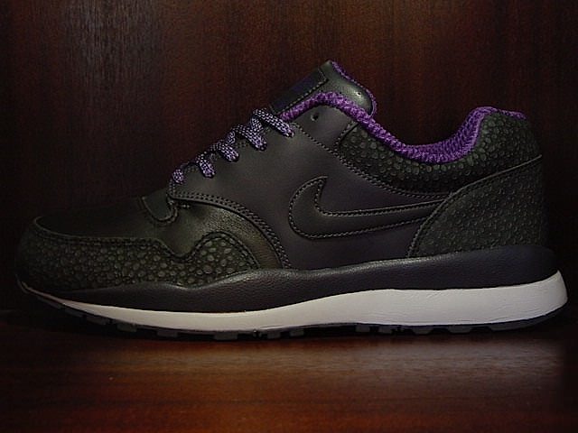 Nike Air Safari