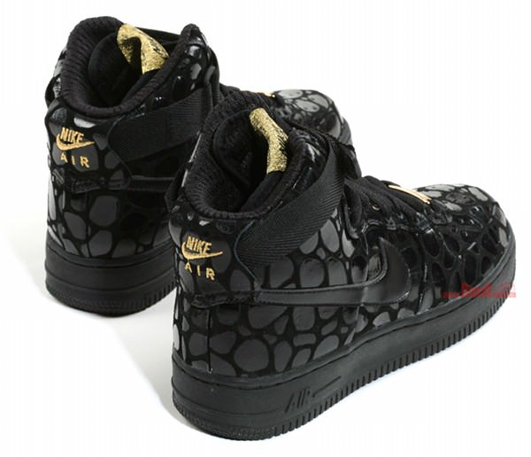 Nike WMNS Air Force 1 Hi Supreme LE