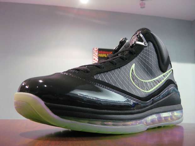 Nike Air Max LeBron VII - Dunkman