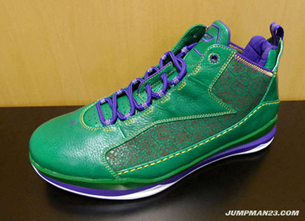 Air Jordan CP3.III - Mardi Gras