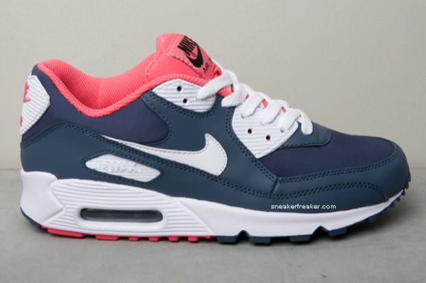 Nike Air Max 90 Preview