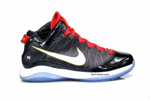 Nike Air Max LeBron VII P.S. Detailed Photos