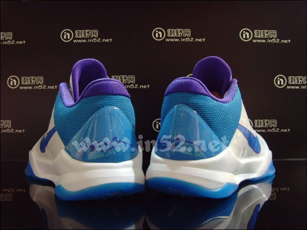 Nike Zoom Kobe V "Charotte Hornets"