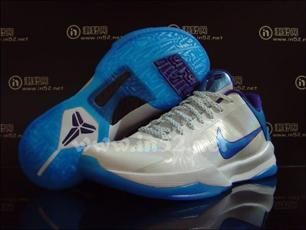 Nike Zoom Kobe V "Charotte Hornets"