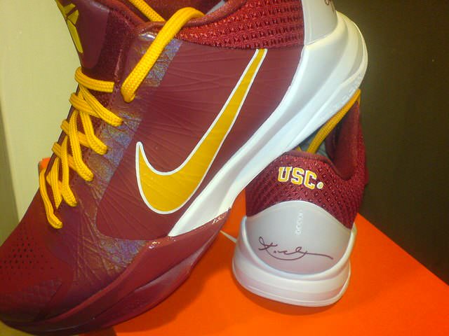 Nike Zoom Kobe V - USC