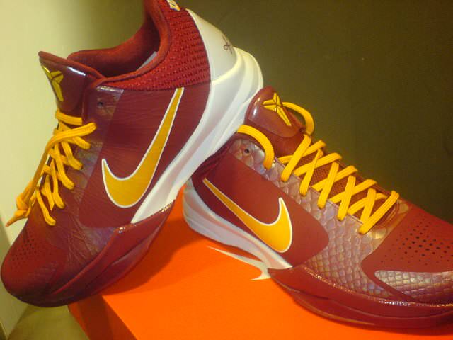 Nike Zoom Kobe V - USC