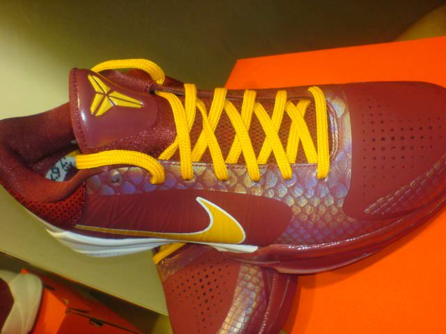 Nike Zoom Kobe V - USC