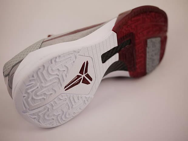 Nike Zoom Kobe V Lower Merion PE Detailed Photos