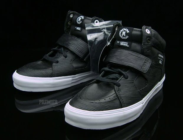 Crooks & Castles x Vans Moda Hi