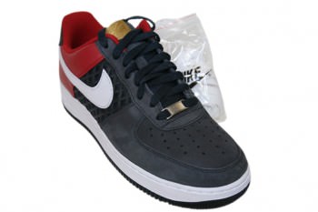 nike-air-force-1-premium-birds-nest-black-stealth-red-1