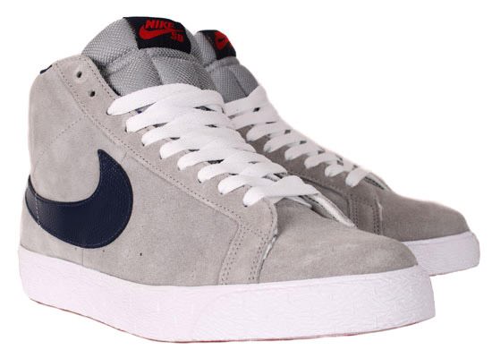 Nike SB Blazer Matte Silver & Black