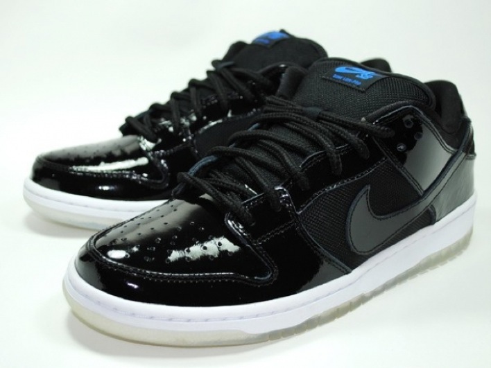 Nike SB Dunk Low Space Jam