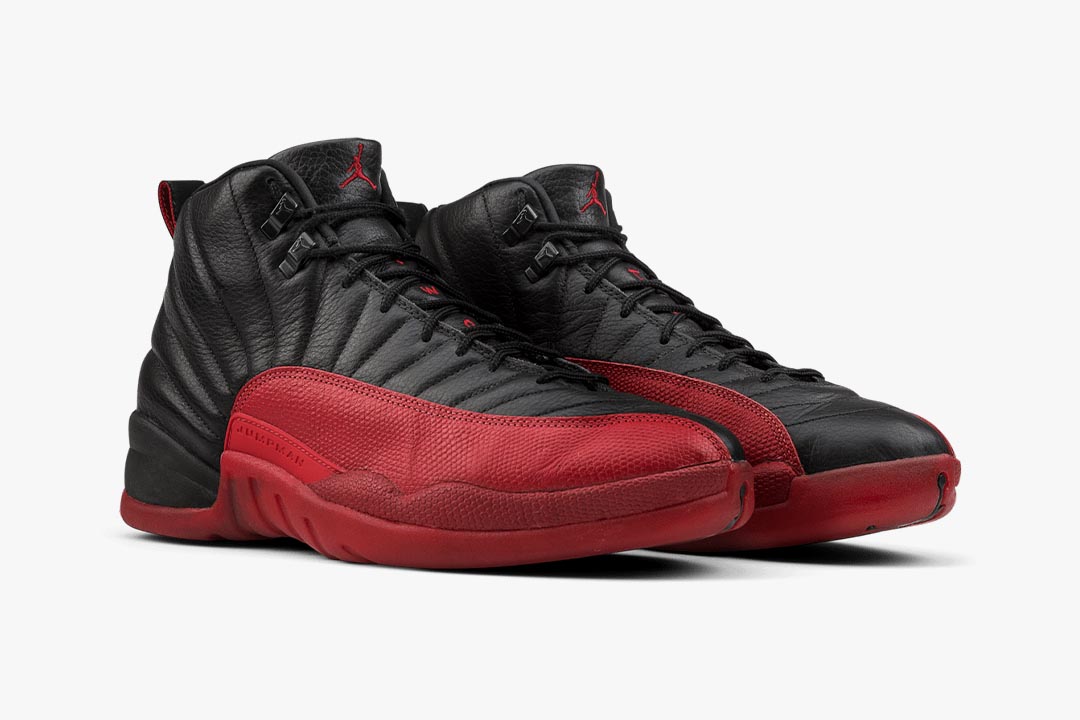 air-jordan-xii-12-og-flu-game-black-varsity-red-130690-061-02