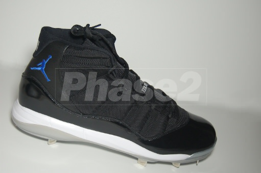 Air Jordan 11 "Space Jam" Cleats