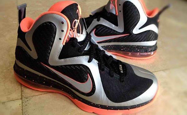 Nike LeBron 9 "Mango"