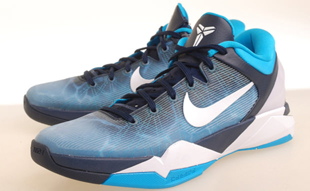 Nike Zoom Kobe VII "Shark"