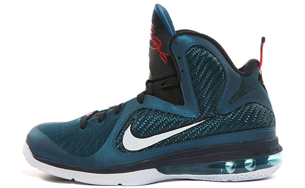 Nike LeBron 9 "Griffey"