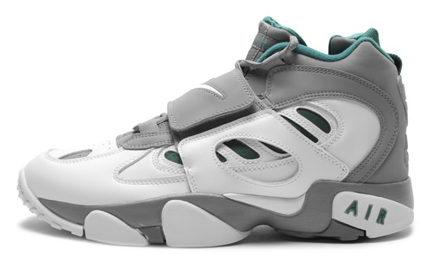 Nike Diamond Turf II "Freshwater"