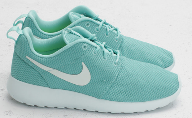 Nike WMNS Roshe Run "Tropical Twist"