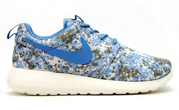 Nike WMNS Roshe Run