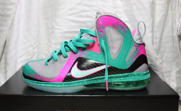 Nike LeBron 9 "Sex on South Beach" Custom