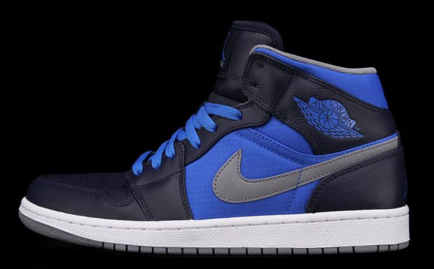 Air Jordan 1 Phat "Photo Blue"