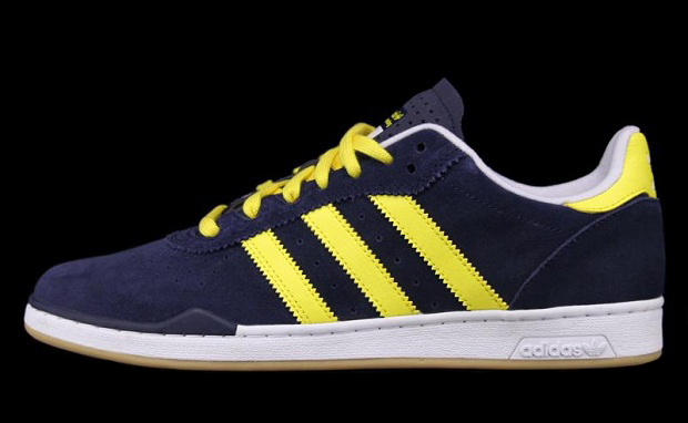 adidas Ronan Collegiate Navy/Vivid Yellow