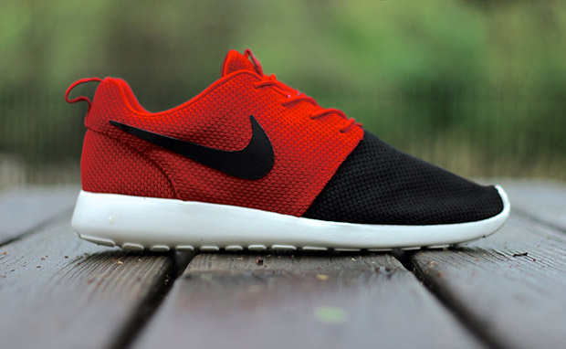 Nike Roshe Run "Black Kap" Custom