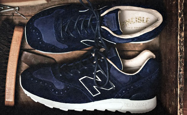 INVINCIBLE x New Balance 1400 "Brogue"