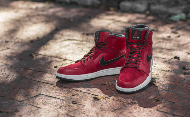 11.27.13-Air-Jordan-1-Retro-Hi-Premier-480x800