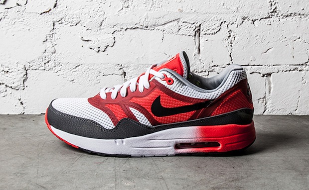 NIKE-AIR-MAX-1-LIGHT-CRIMSON-DARK-GREY-1