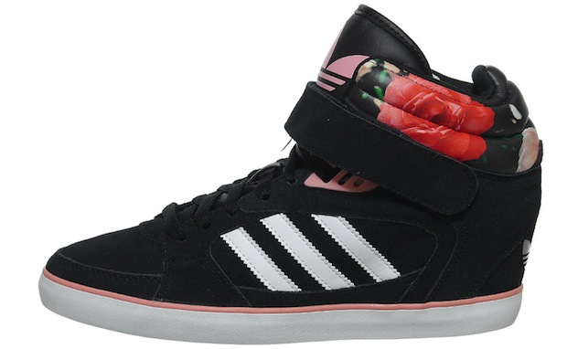 adidas-amberlight-up-womens-black-white-1