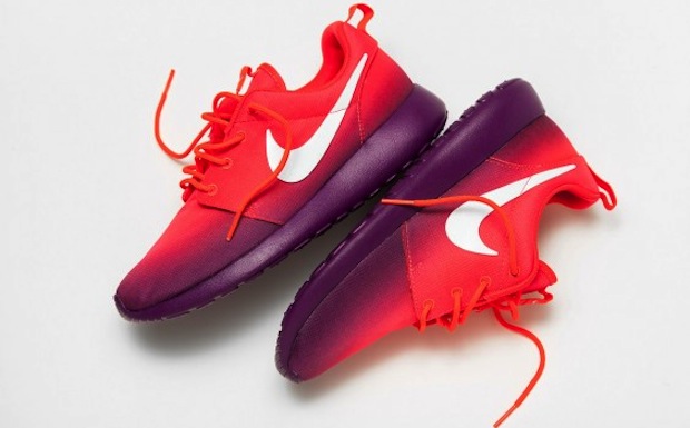 nike-wmns-roshe-run-print-laser-crimson-bright-grape-1