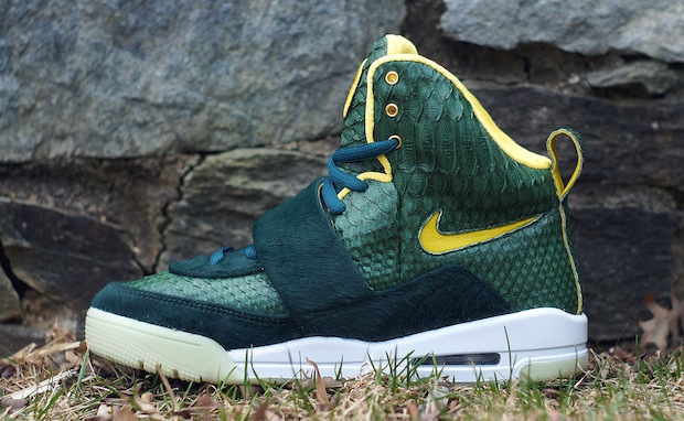 Nike-Air-Yeezy-Oregon-Custom-1