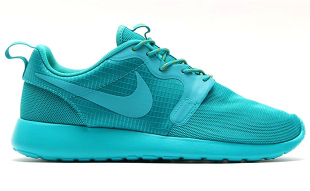 nike-wmns-roshe-run-hyperfuse-turbo-green-2