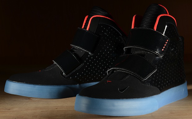 nike-flystepper-2k3-black-laser-crimson-4