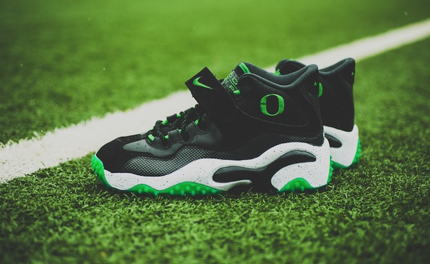 Nike-Air-Zoom-Turf-Oregon-Ducks-3