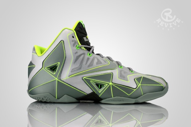 Nike LeBron 11 Vector Custom