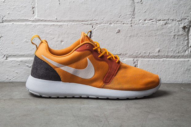 Nike Roshe Run Hyperfuse Kumquat