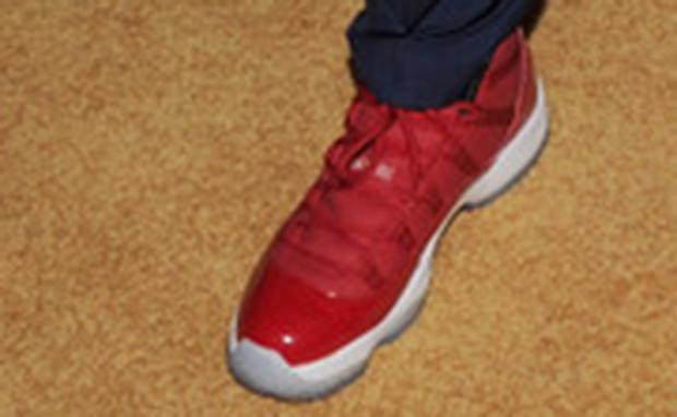 Carmelo Anthony Wears Air Jordan 11 Red